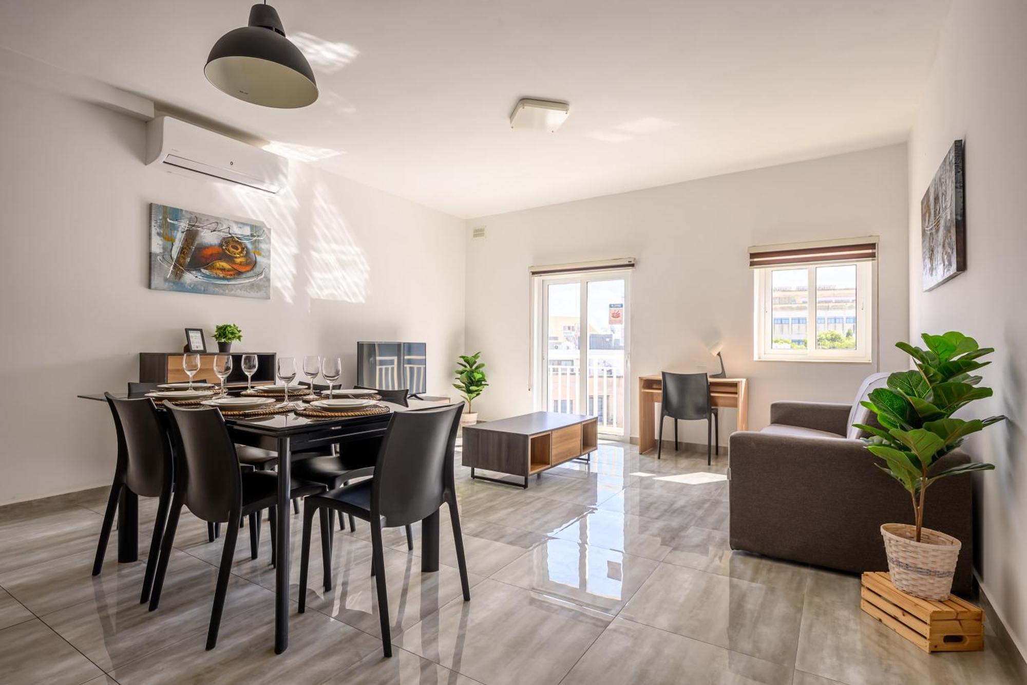 F11 Room 2, Private Room Two Single Beds Shared Bathroom In Shared Flat Msida Exterior foto
